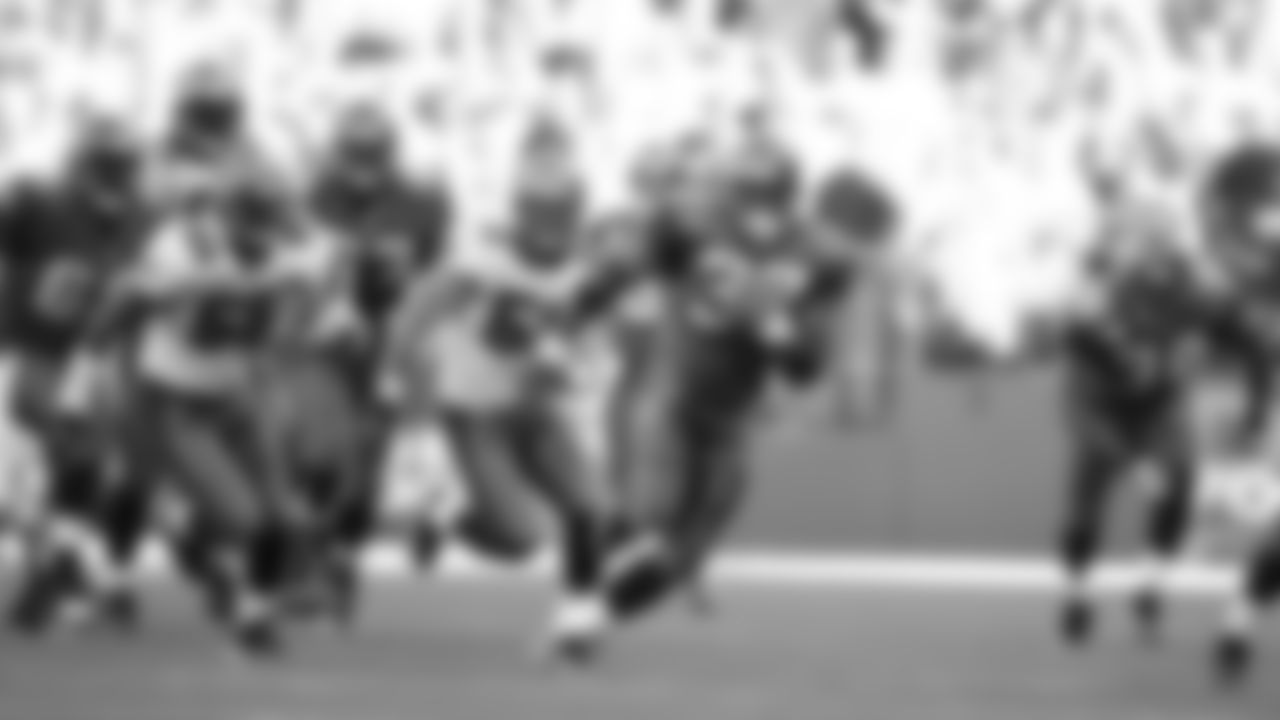 RB Shaun Alexander 2000-2007