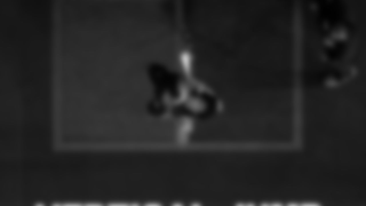 South Carolina defensive back Nick Emmanwori participates in a drill at the NFL football scouting combine, Friday, Feb. 28, 2025, in Indianapolis. (AP Photo/Charlie Riedel)