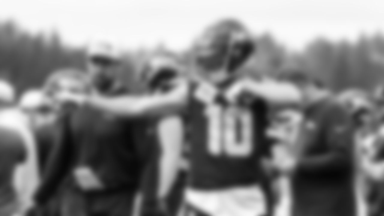 Seahawks wide receiver Cooper Kupp (10)