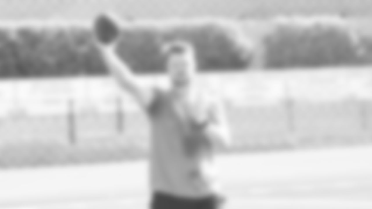 Seahawks quarterback Sam Darnold (14) participated in an off-site workout.