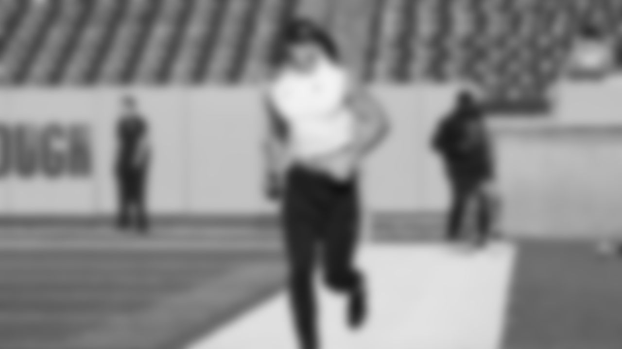 Seahawks wide receiver Jake Bobo (19) hit the field at Nissan Stadium for the Week 12 matchup vs. the Titans in Nashville, Tennessee.