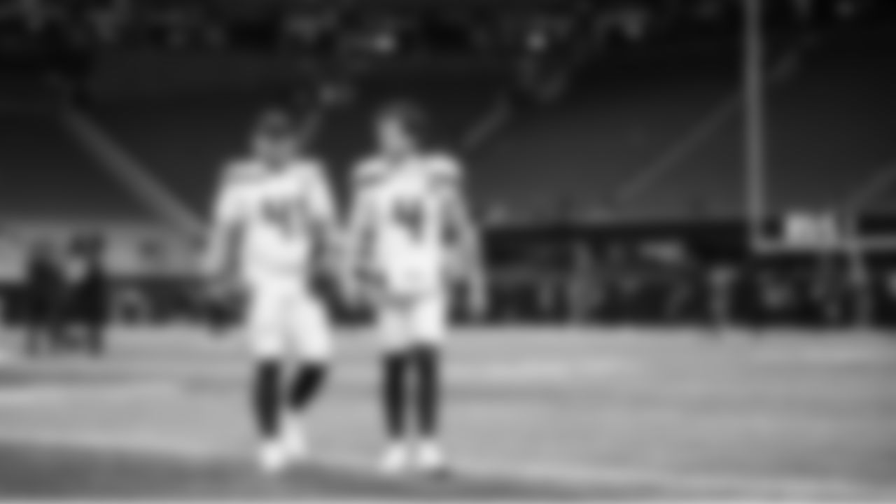 With under 90 minutes to go until kickoff, long snapper Chris Stoll and punter Michael Dickson are already in uniform preparing for the game.