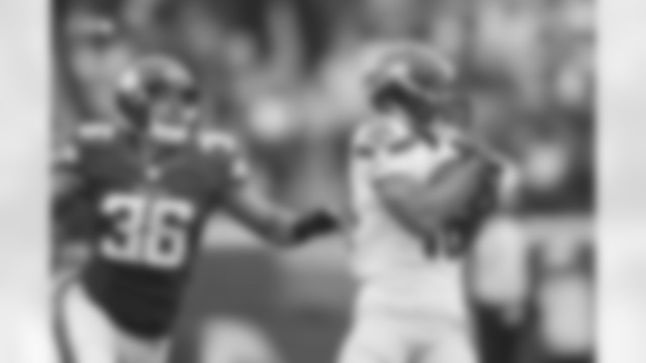 White - Grey Uniform Combo- 20151206_11-03-30_16265