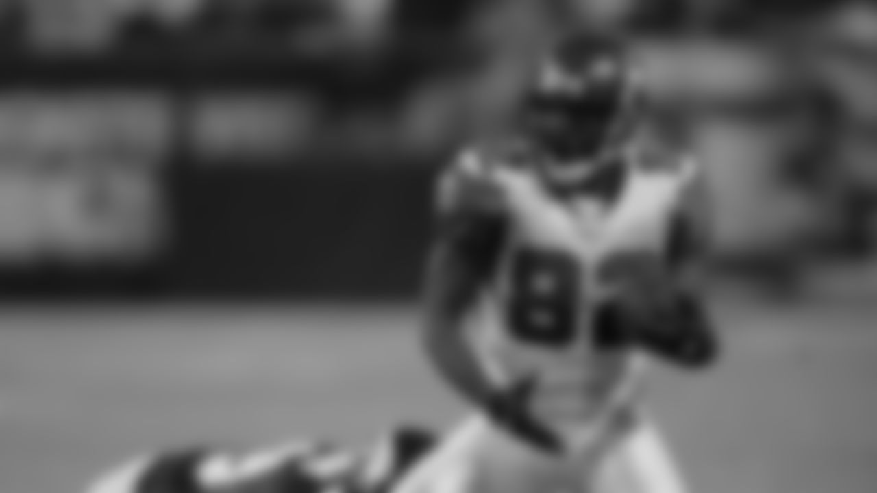 82 - WR Darrell Jackson (2000-2006)