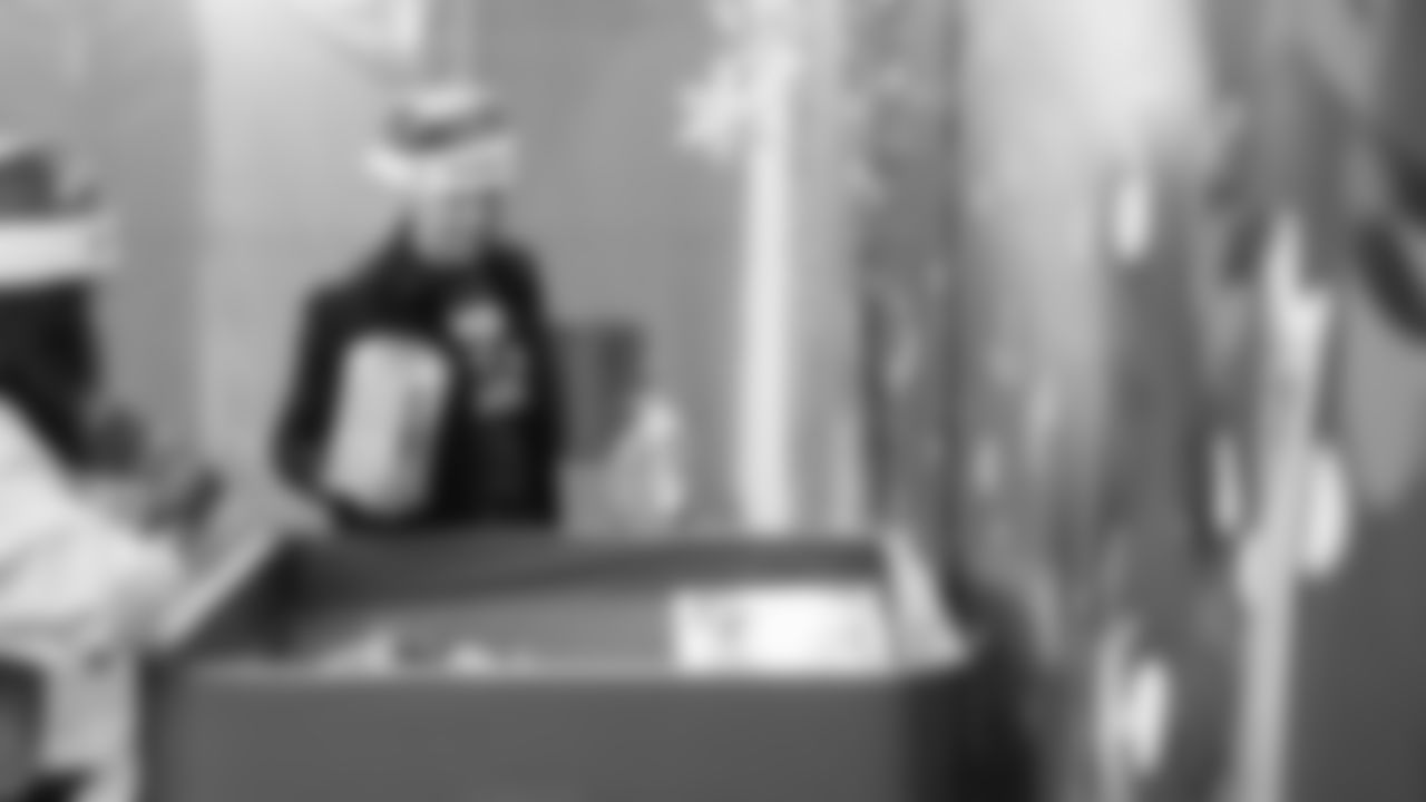 In spirit of the holiday season, the Seahawks volunteered on Wednesday, December 10th, 2025, at the Salvation Army Christmas Warehouse in Tukwila, WA, where they sorted donated toys and contributed $1,000 worth of additional toy donations.