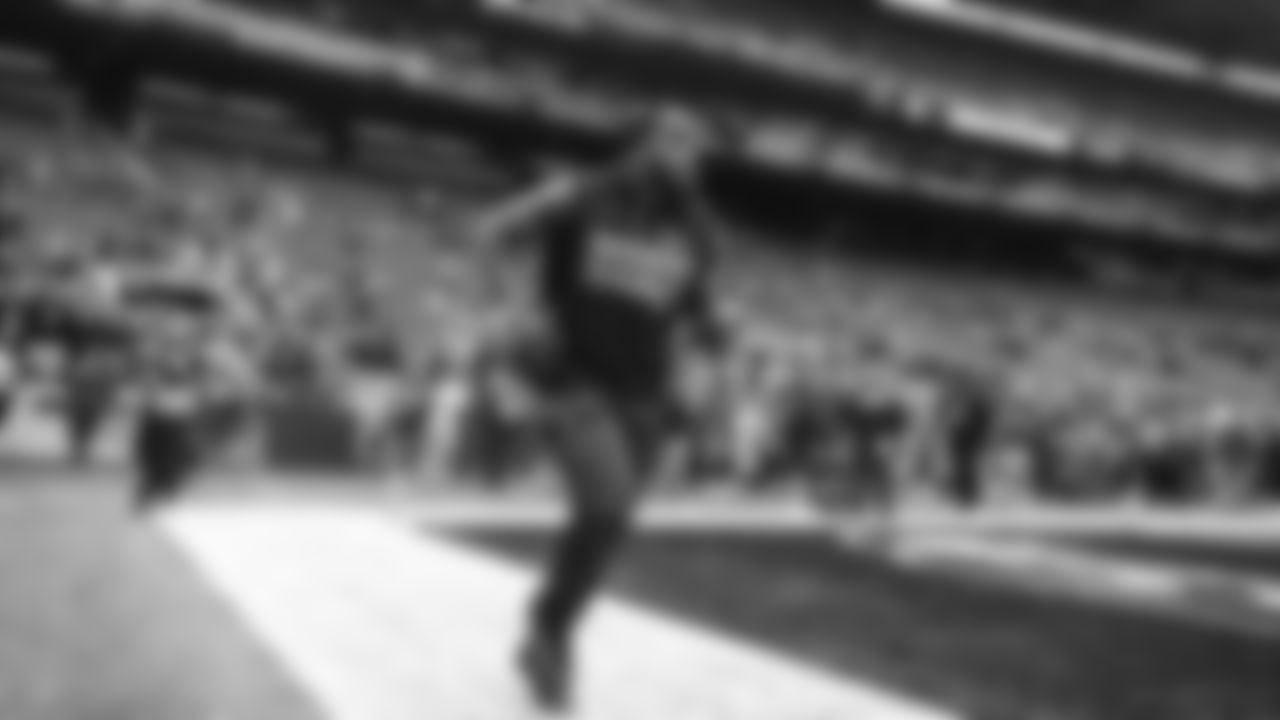 Seahawks linebacker Derick Hall (58) warms up at Lumen Field for the Week 15 matchup vs. the Indianapolis Colts.