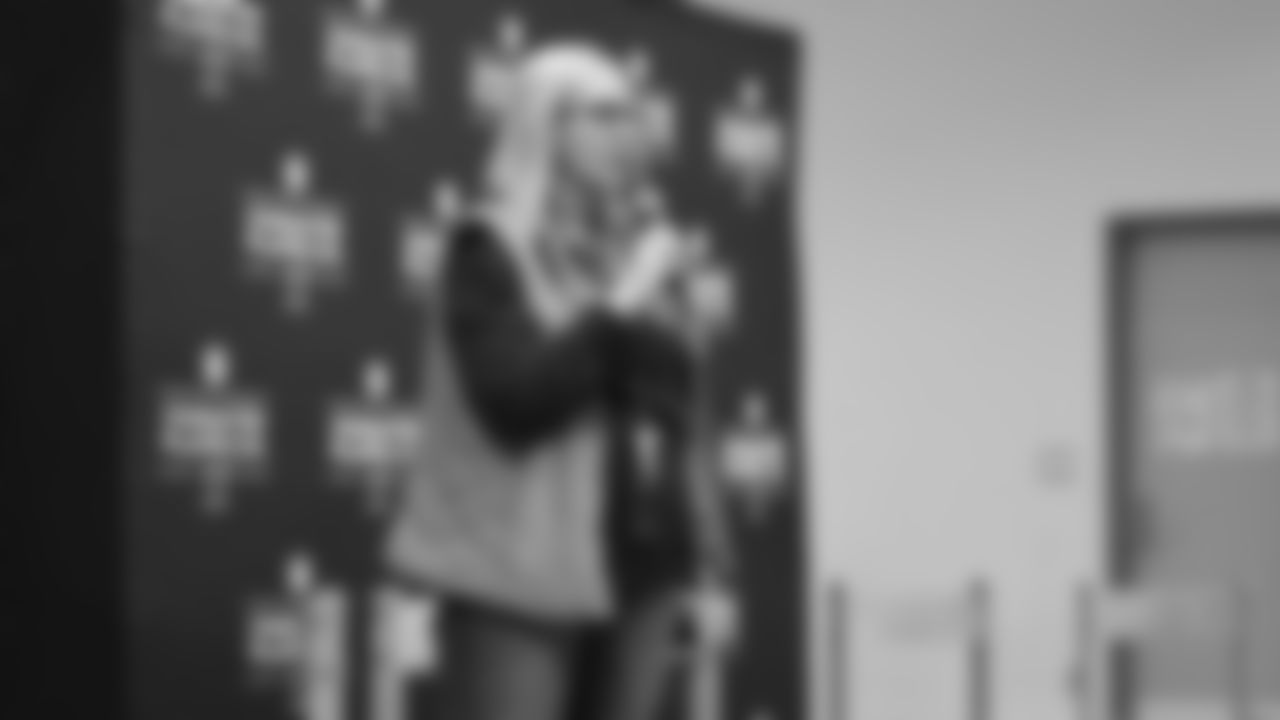 The Seahawks teamed up with EVERFI for a morning learning about mental health with students at Showalter Middle School on October 30, 2025.