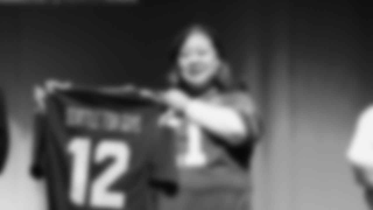 During our December 14th game, we celebrated this year's Happy Hour with the Hawks restaurants with a special moment recognizing the local businesses visited by our DEI team in 2025.