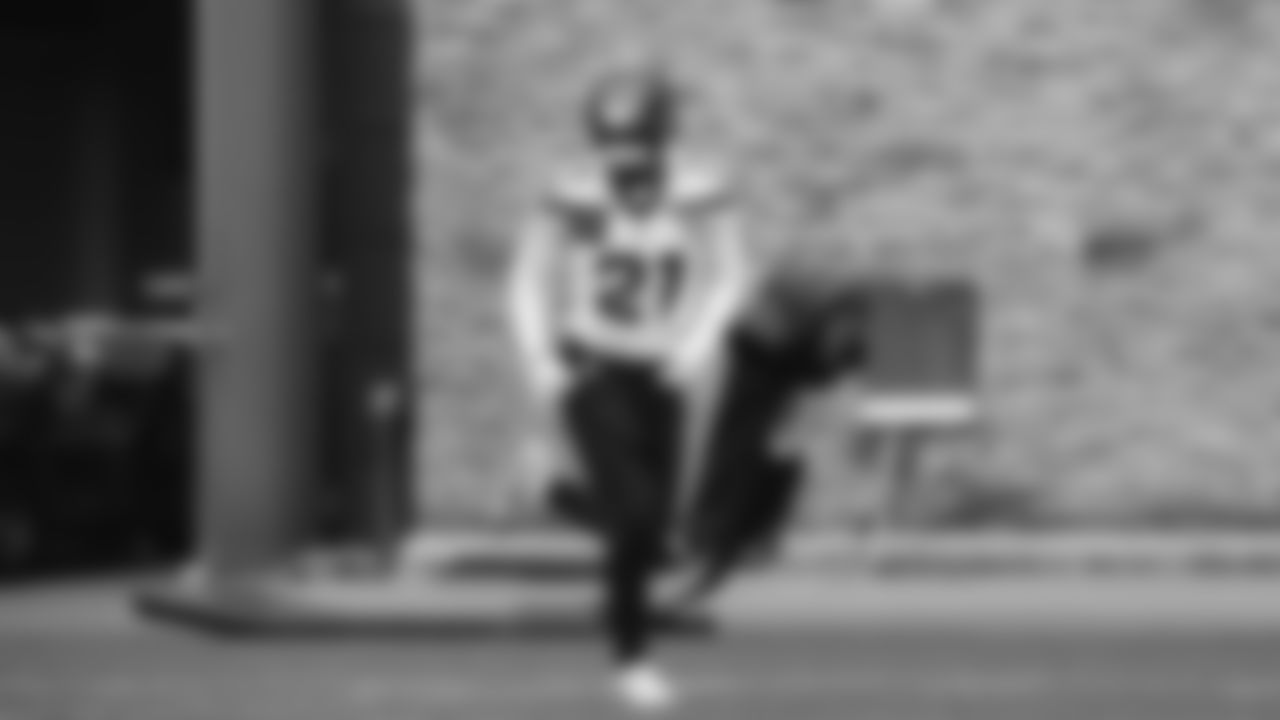 Seahawks cornerback Devon Witherspoon (21) practiced on Thursday, December 11, 2025 at the Virginia Mason Athletic Center.