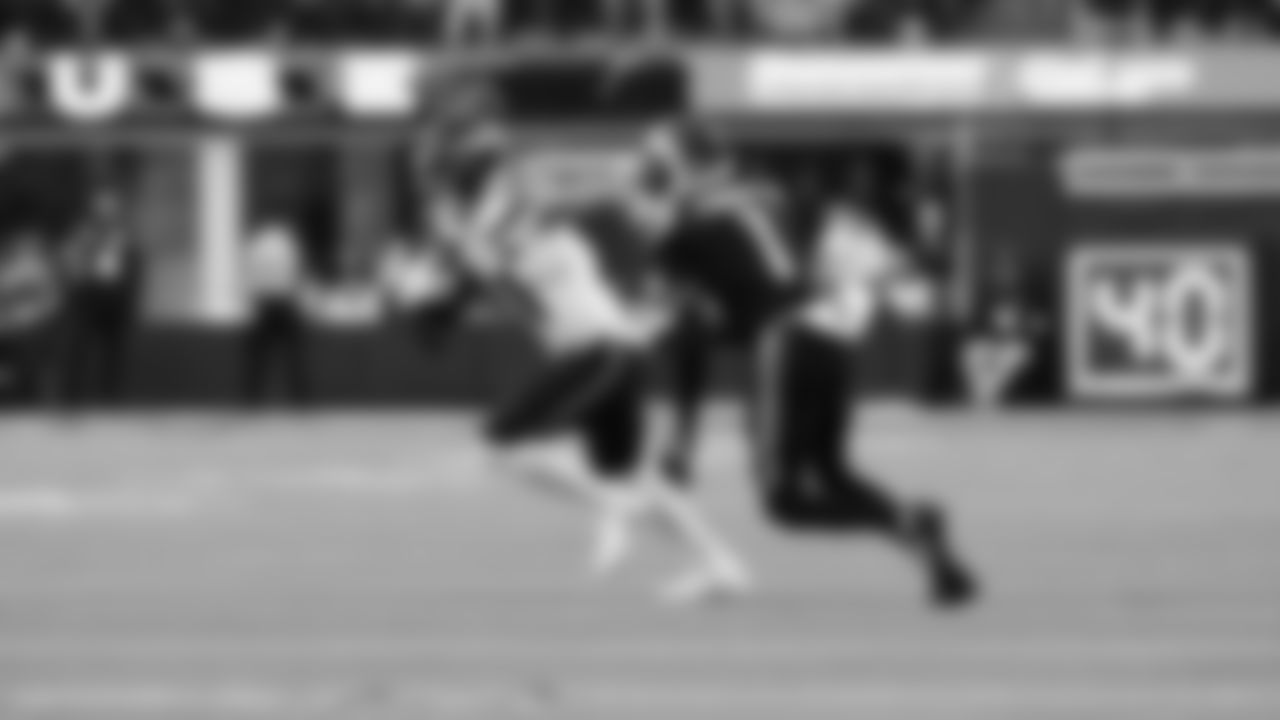 Seahawks at Rams on November 16, 2025