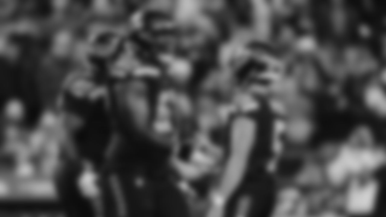 Seahawks tackle Charles Cross (67) vs. the Houston Texans in Week 7.