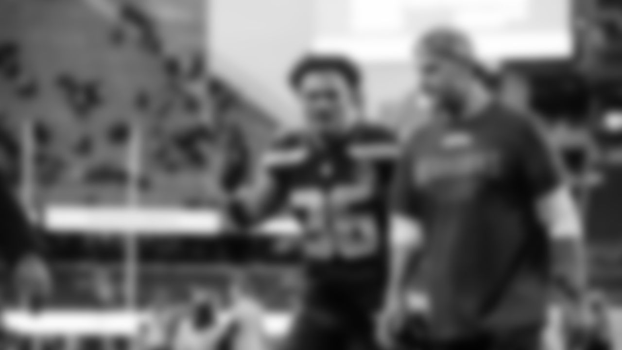 The Seahawks celebrated the 44-22 win over the Cardinals on Sunday, November 9, 2025.