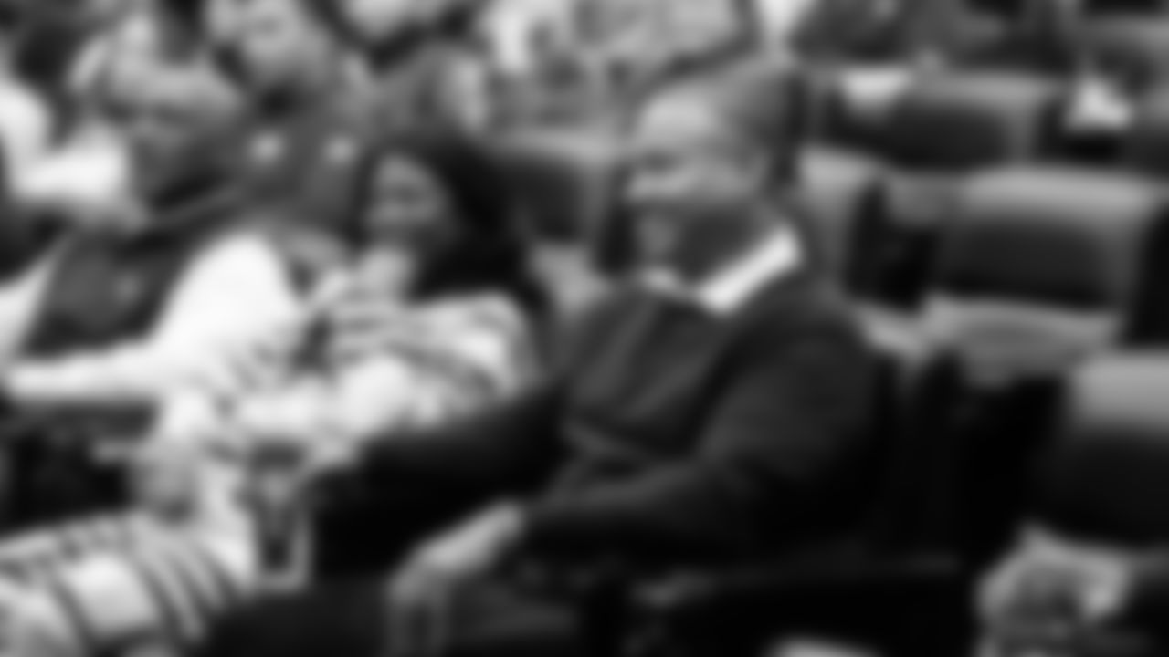 On February 19, ONYX, the Seahawks Black Employee Resource Group, in partnership with the DEI team, hosted its 2nd annual Black History Month celebration, 50 Years Strong: Celebrating Black Excellence & the Seahawks Legacy, at the Virginia Mason Athletic Center.