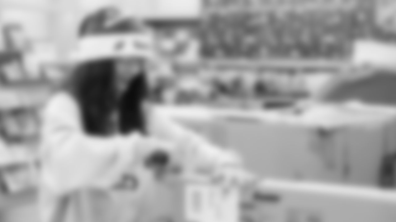 In spirit of the holiday season, the Seahawks volunteered on Wednesday, December 10th, 2025, at the Salvation Army Christmas Warehouse in Tukwila, WA, where they sorted donated toys and contributed $1,000 worth of additional toy donations.