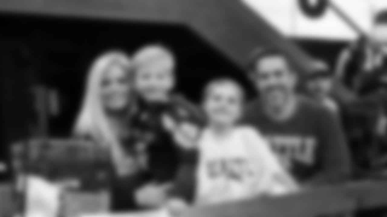 12s Show Out Strong For Week 14 In Atlanta On December 7, 2025