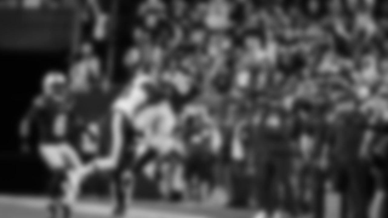 Seattle Seahawks at Washington Commanders for a week 9 throwback matchup on Nov 2, 2025