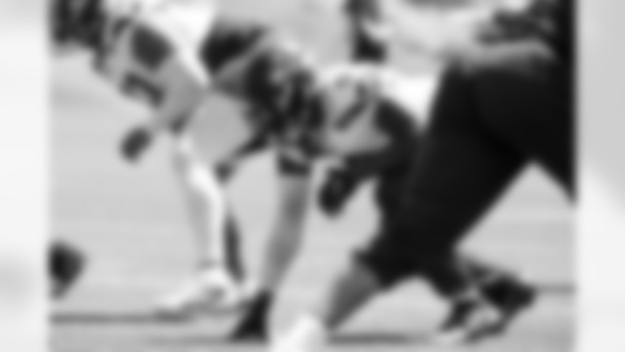 Seahawks defensive end DeMarcus Lawrence (0) participated in the Seahawks 2025 offseason workout program.