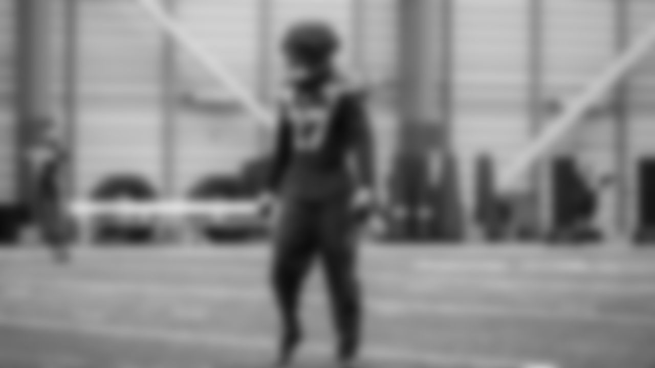 Seahawks cornerback Riq Woolen (27) practiced on Thursday, November 13, 2025 at the Virginia Mason Athletic Center.