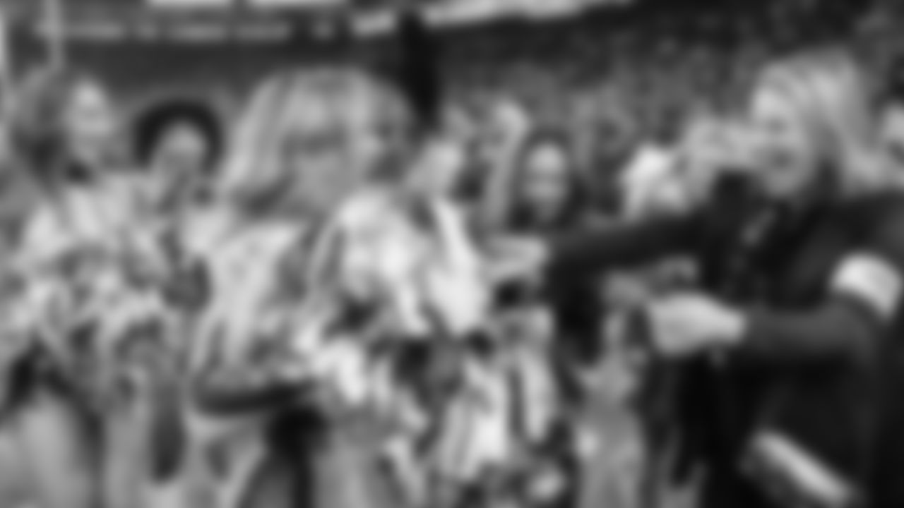 Congrats to Seahawks Pro Bowl Cheerleader, Ashli! Ashli was selected for the 2026 Pro Bowl and was recognized during Week 16 vs. the Los Angeles Rams on December 18, 2025 at Lumen Field.