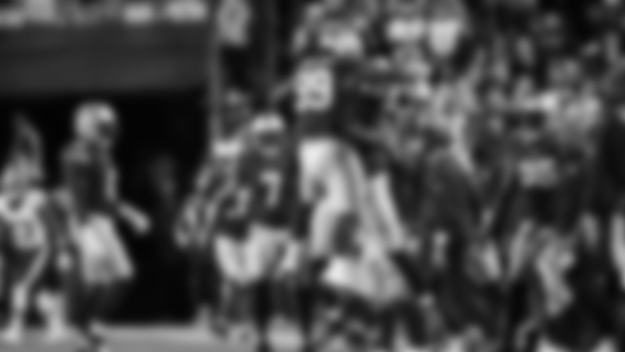 Seattle Seahawks at Washington Commanders for a week 9 throwback matchup on Nov 2, 2025