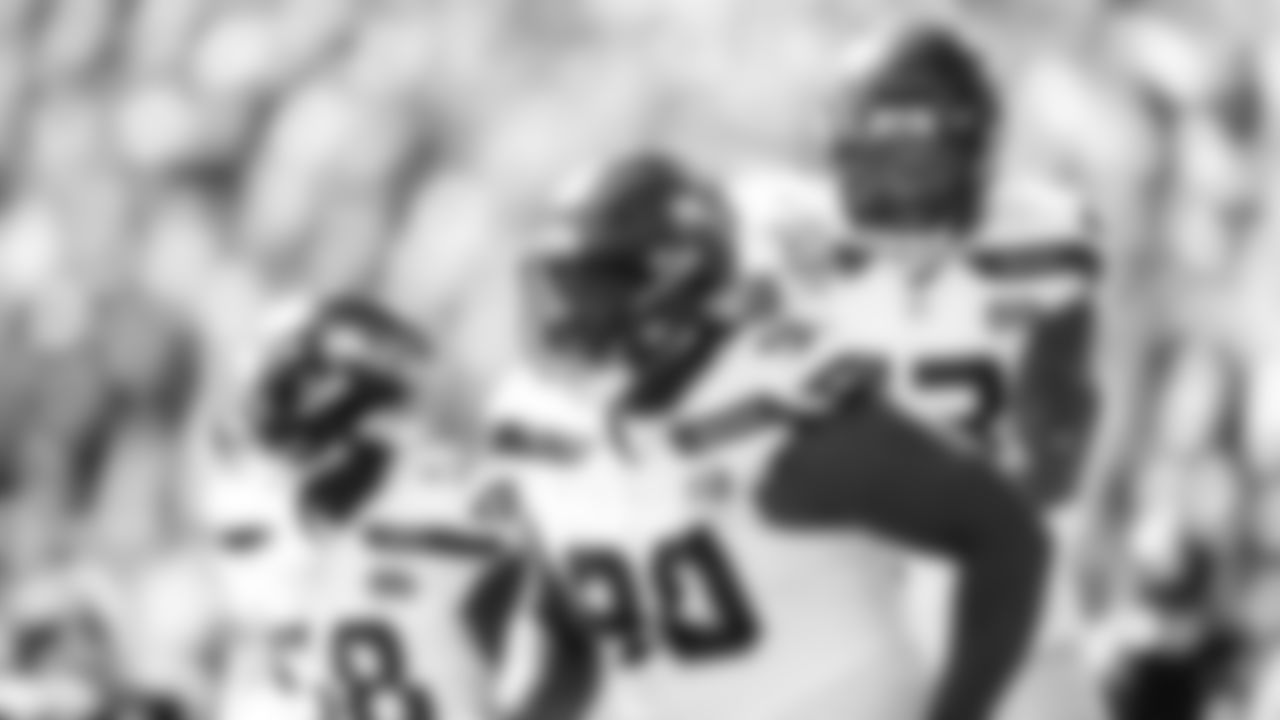 Seahawks linebacker Ernest Jones IV (13) at the Pittsburgh Steelers in Week 2.