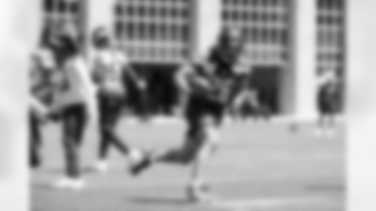 Seahawks running back Zach Charbonnet (26) participated in the Seahawks 2025 offseason workout program.