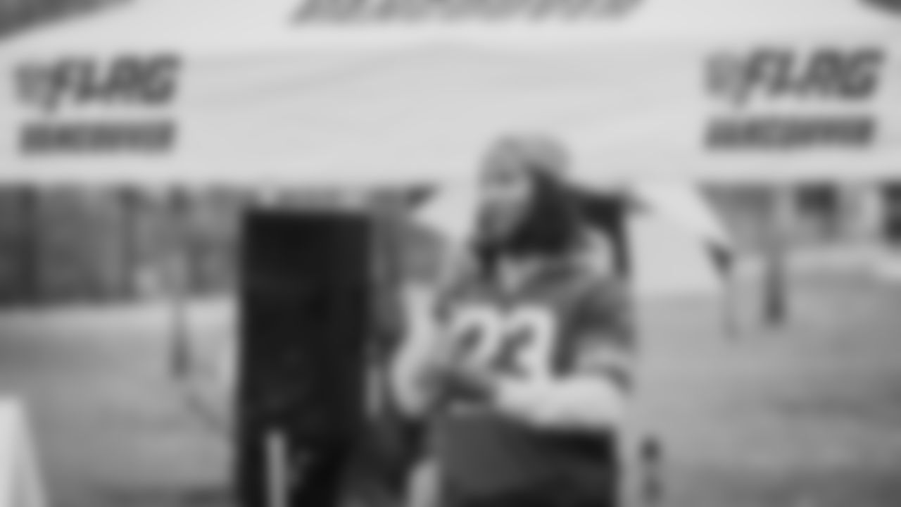 The Seahawks hosted a flag football clinic with NFL FLAG Vancouver at Unwin Park in Surrey, BC on Saturday, November 15, 2025.