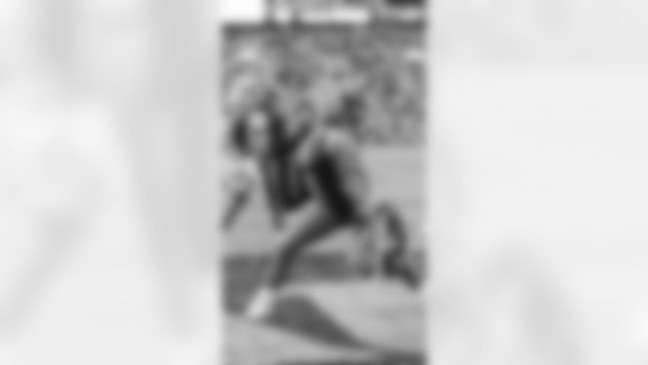 Seahawks Dancers For Week 13 On November 30th, 2025