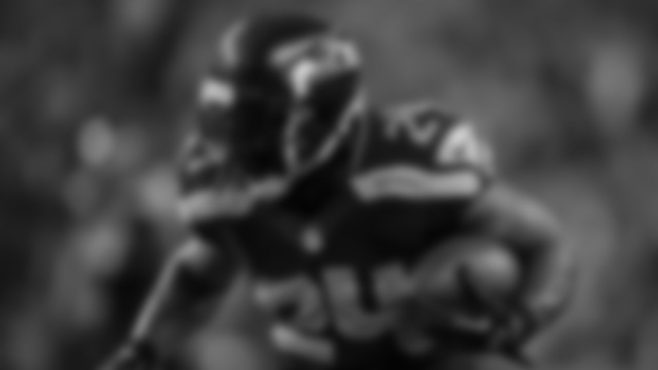 RB Marshawn Lynch 2010-2015,2019