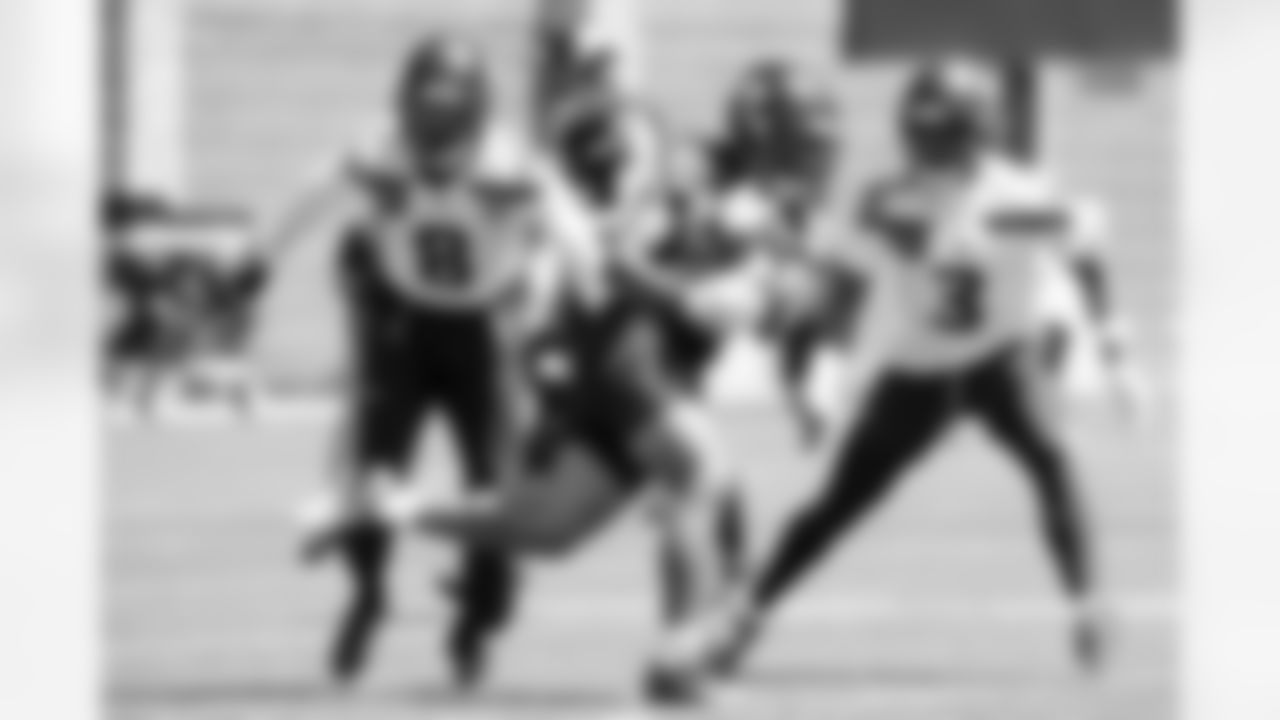 Seahawks running back Damien Martinez (22) participated in the Seahawks 2025 offseason workout program.