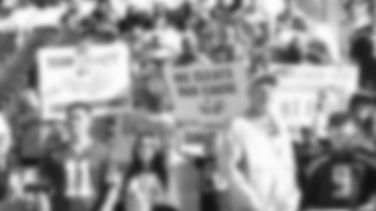 12s show up strong for a week 12 matchup against the Titans on November 23, 2025