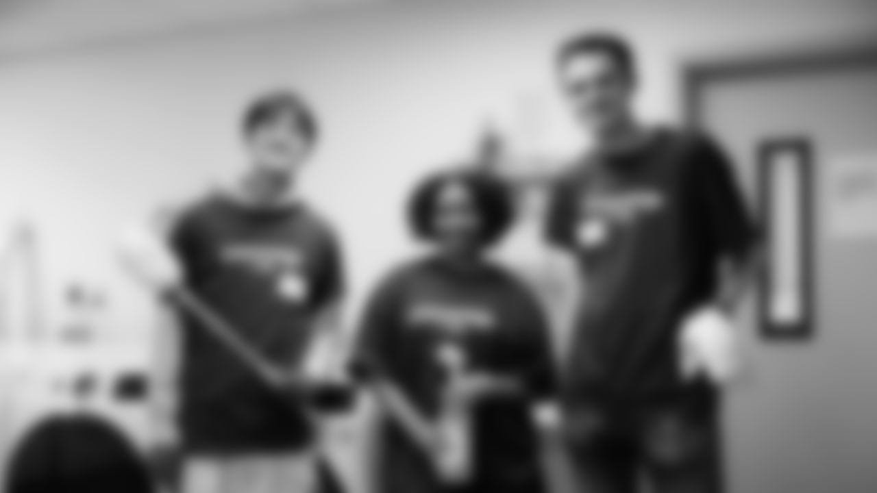 The 2025 Seahawks Intern Class volunteered at the Ronald McDonald House Charities of Western Washington & Alaska for their Intern Day of Service on Thursday, October 30th, 2025