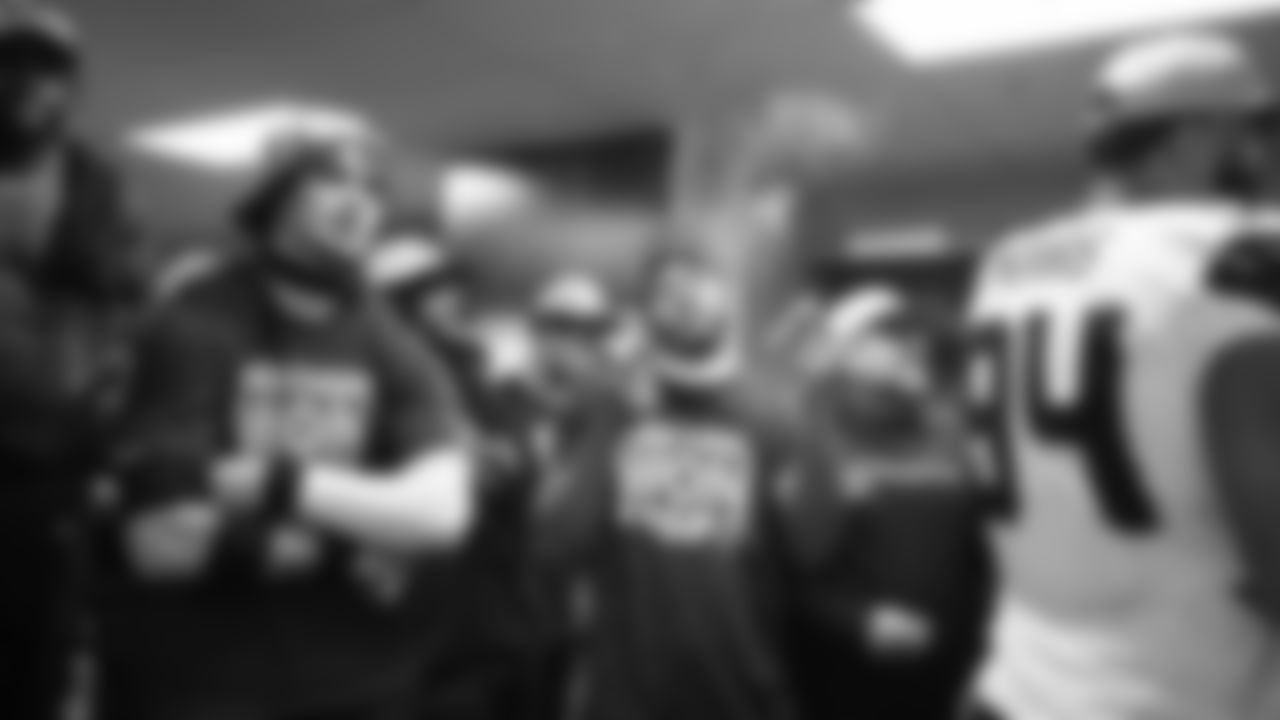 The Seahawks celebrated the win vs. the 49ers at Levi's Stadium in Week 18.