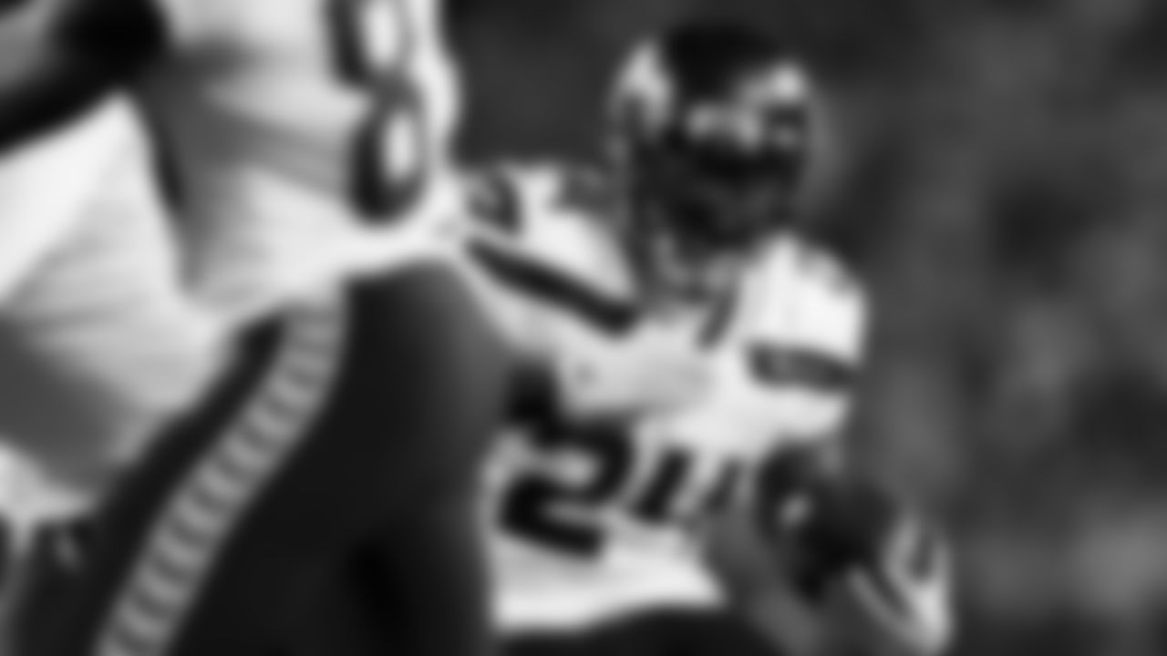 RB Marshawn Lynch 2010-2015,2019