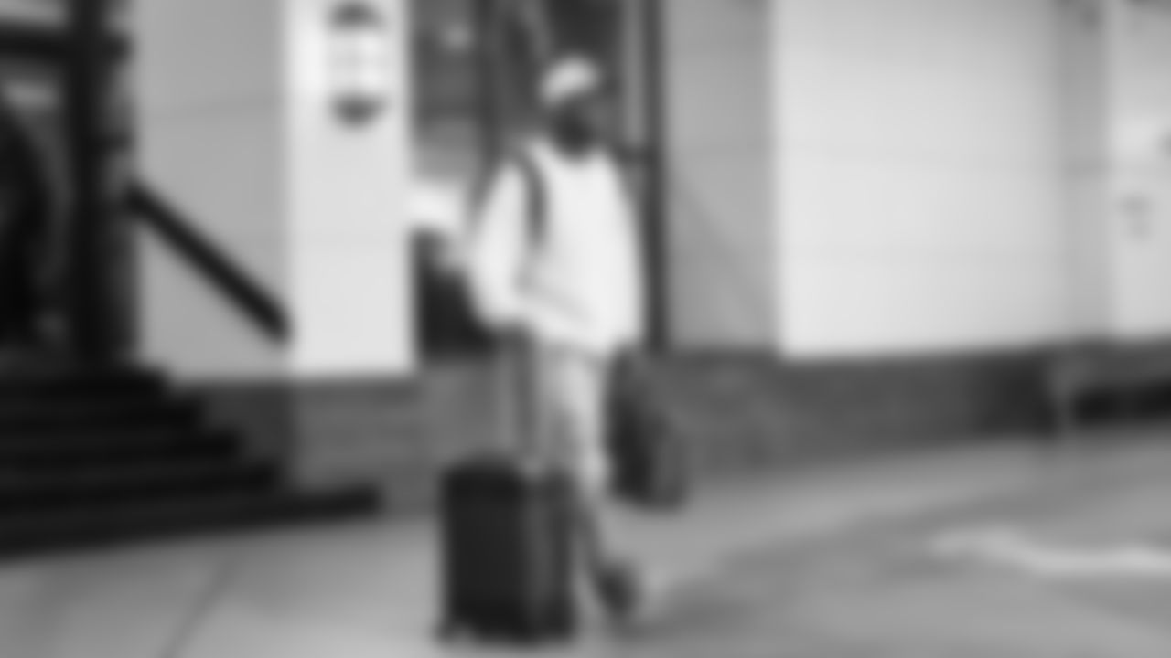 Seahawks running back Kenneth Walker III (9) departed the team hotel for the Week 14 matchup vs. the Atlanta Falcons.