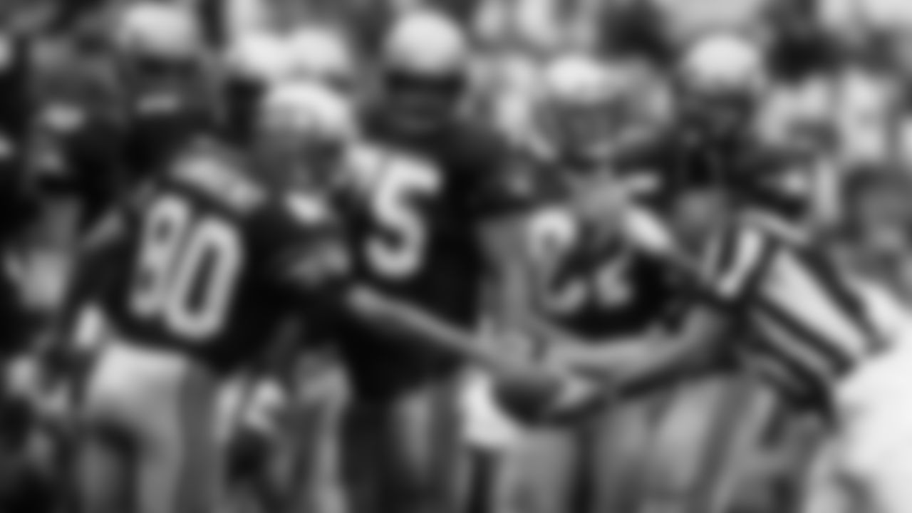 WR Steve Largent 1976-1989