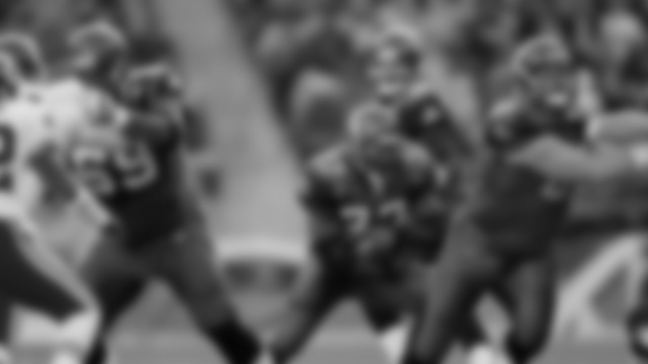 The Seahawks drafted Penn State guard Floyd Wedderburn with the 140th overall pick in the 5th round of the 1999 NFL Draft.