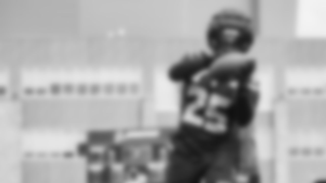 Placed running back Kenny McIntosh (25) on injured reserve on July 28, 2025.