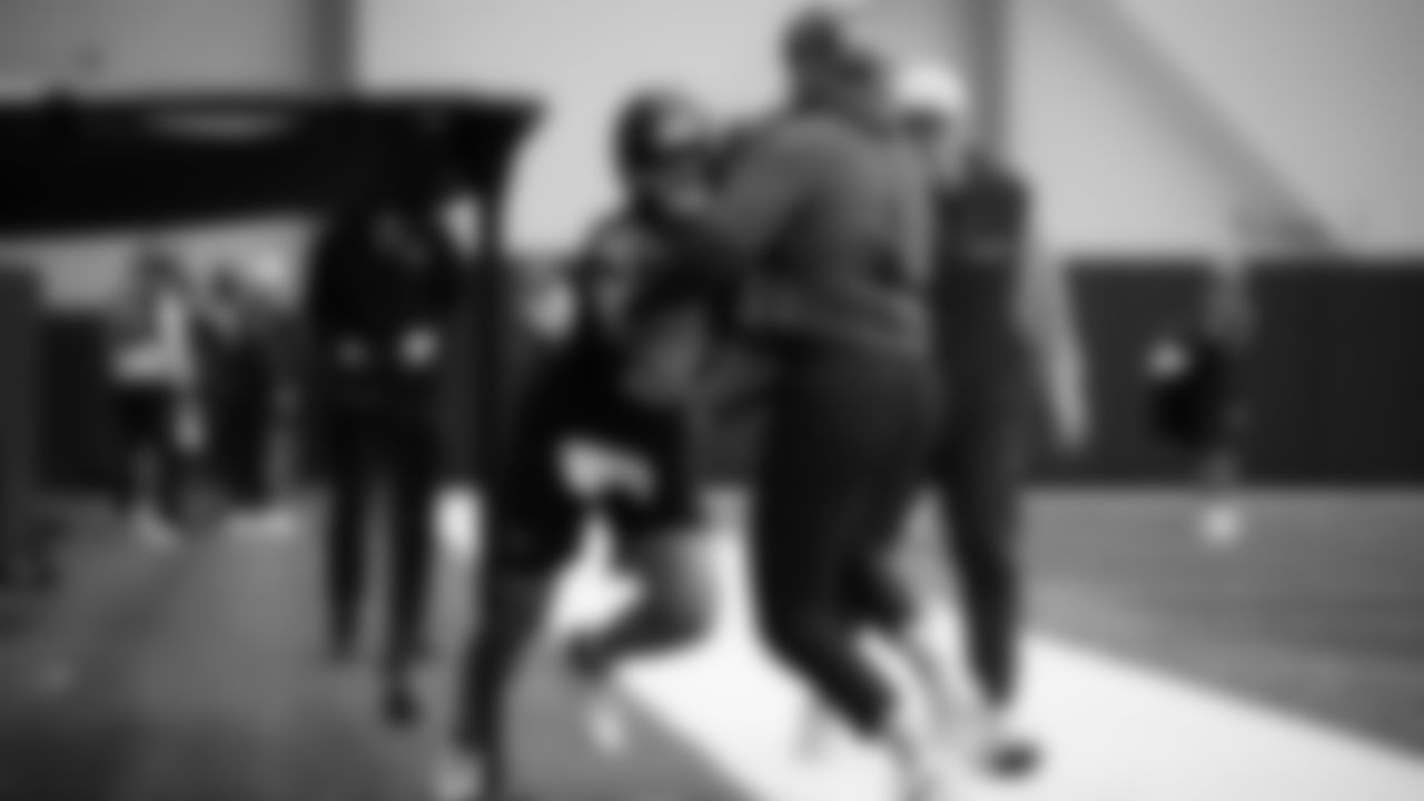 Seahawks tight end Marshall Lang (87) practiced on Thursday, November 6, 2025 at the Virginia Mason Athletic Center.