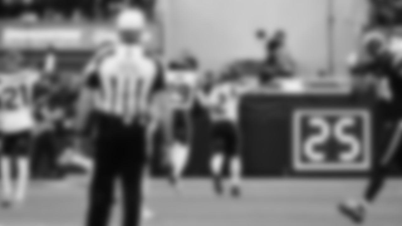 Seahawks at Rams on November 16, 2025