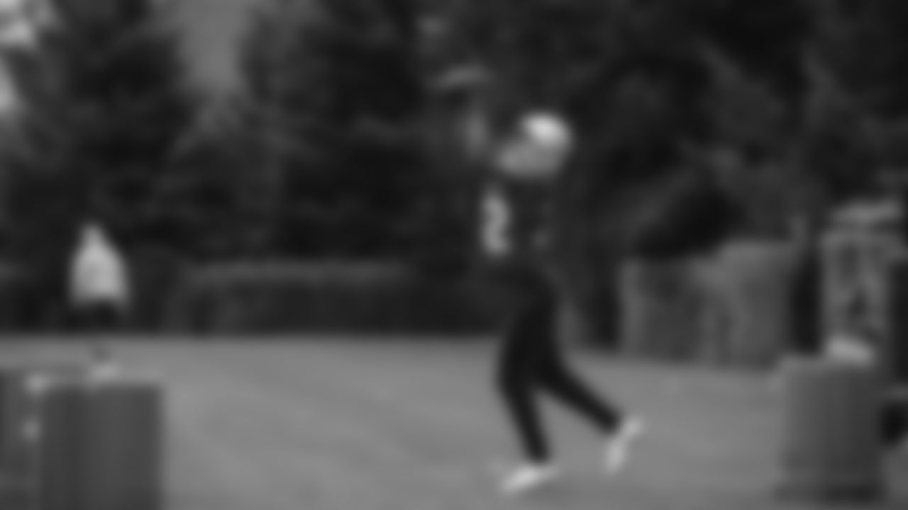 Seahawks running back Velus Jones Jr. (32) practiced on Wednesday, November 26, 2025 at the Virginia Mason Athletic Center.