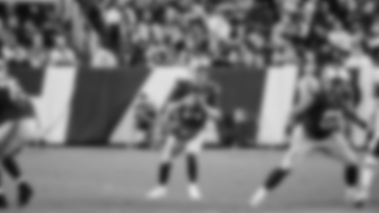 Seattle Seahawks at Washington Commanders for a week 9 throwback matchup on Nov 2, 2025