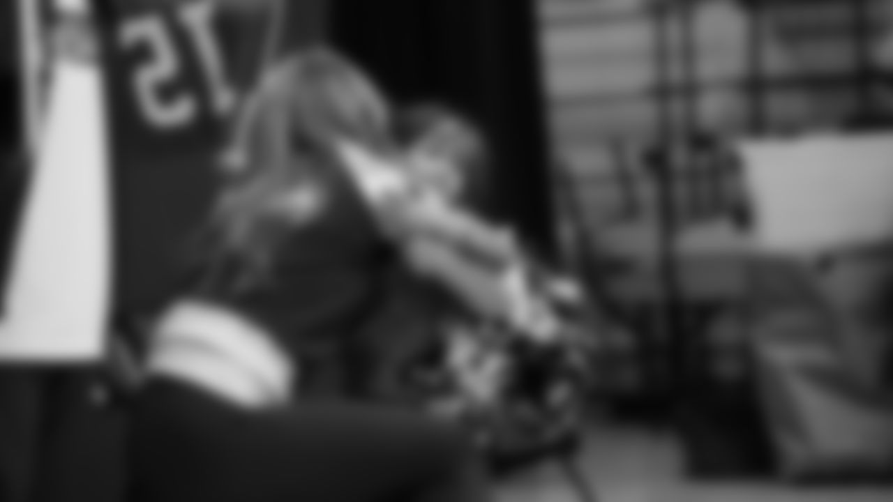 The Seattle Seahawks visited Rainier View Elementary with special appearances from Seahawk Dancers and Legend Garry Gilliam on December 11, 2025.