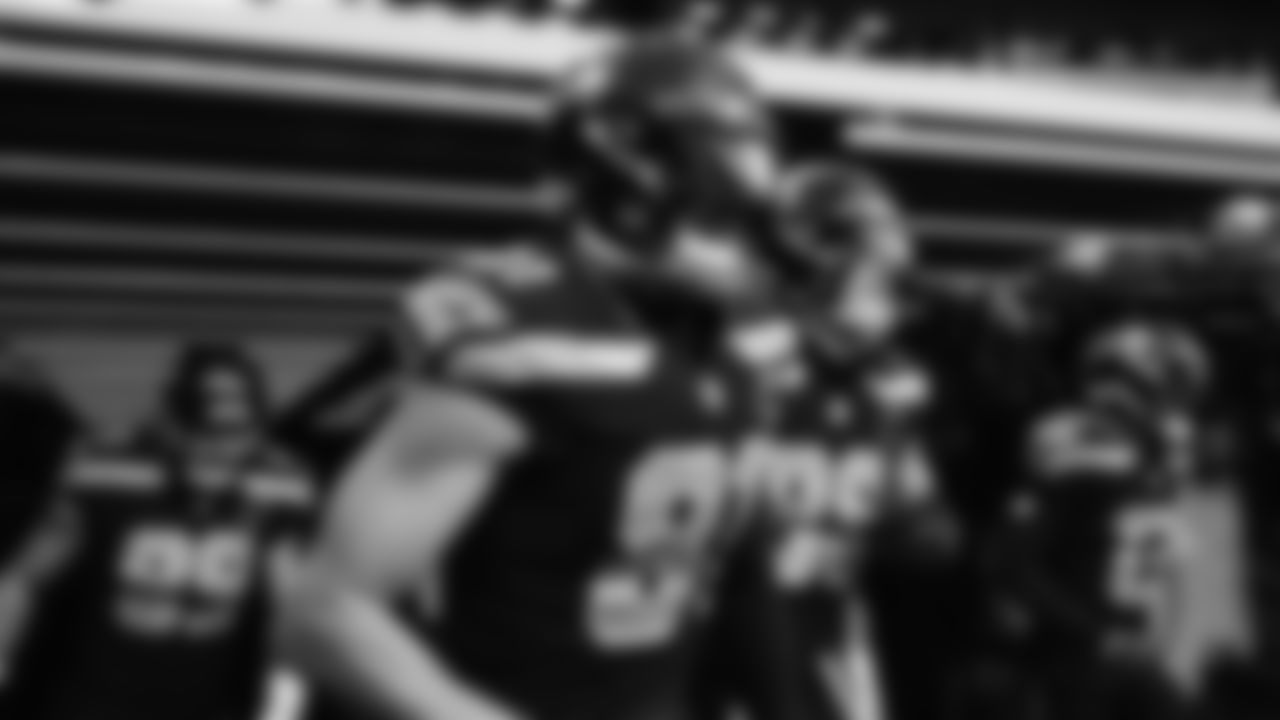 Seahawks tight end Eric Saubert (81) warms up at Lumen Field for the NFC Championship game vs. the Los Angeles Rams on Sunday, January 25, 2026.