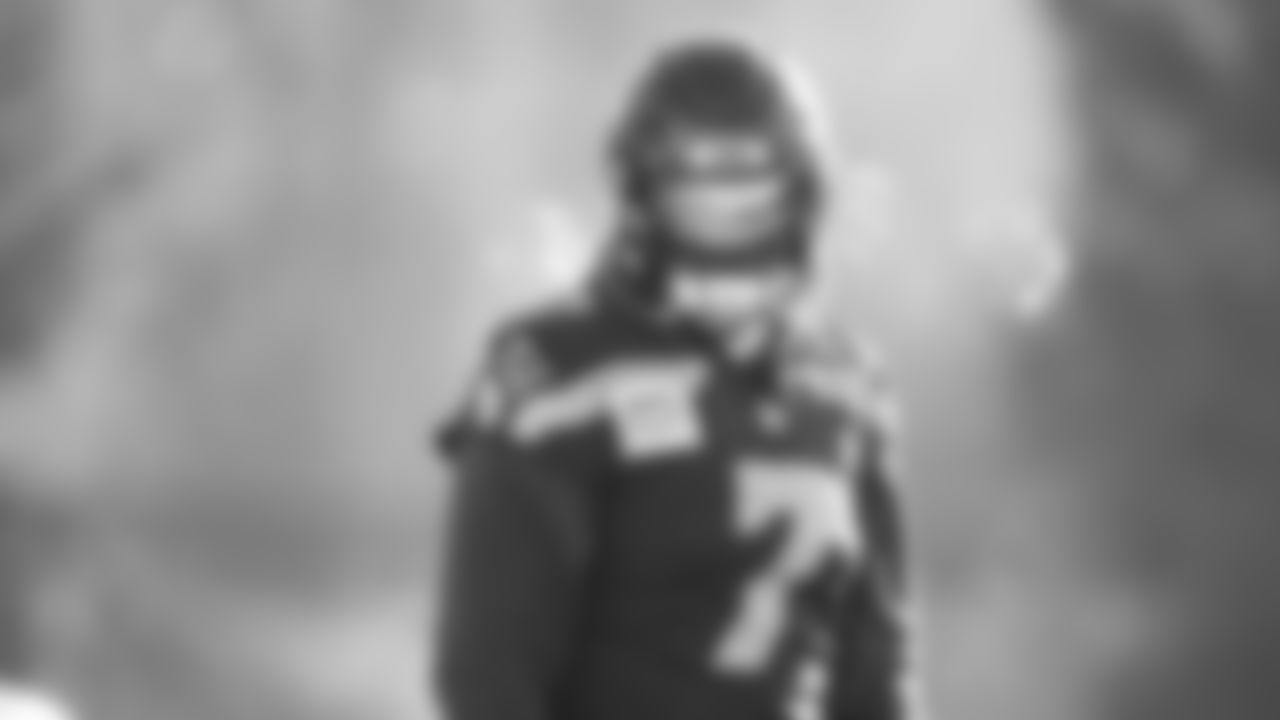 Seahawks linebacker Uchenna Nwosu (7) practiced on Wednesday, December 31, 2025 at the Virginia Mason Athletic Center.