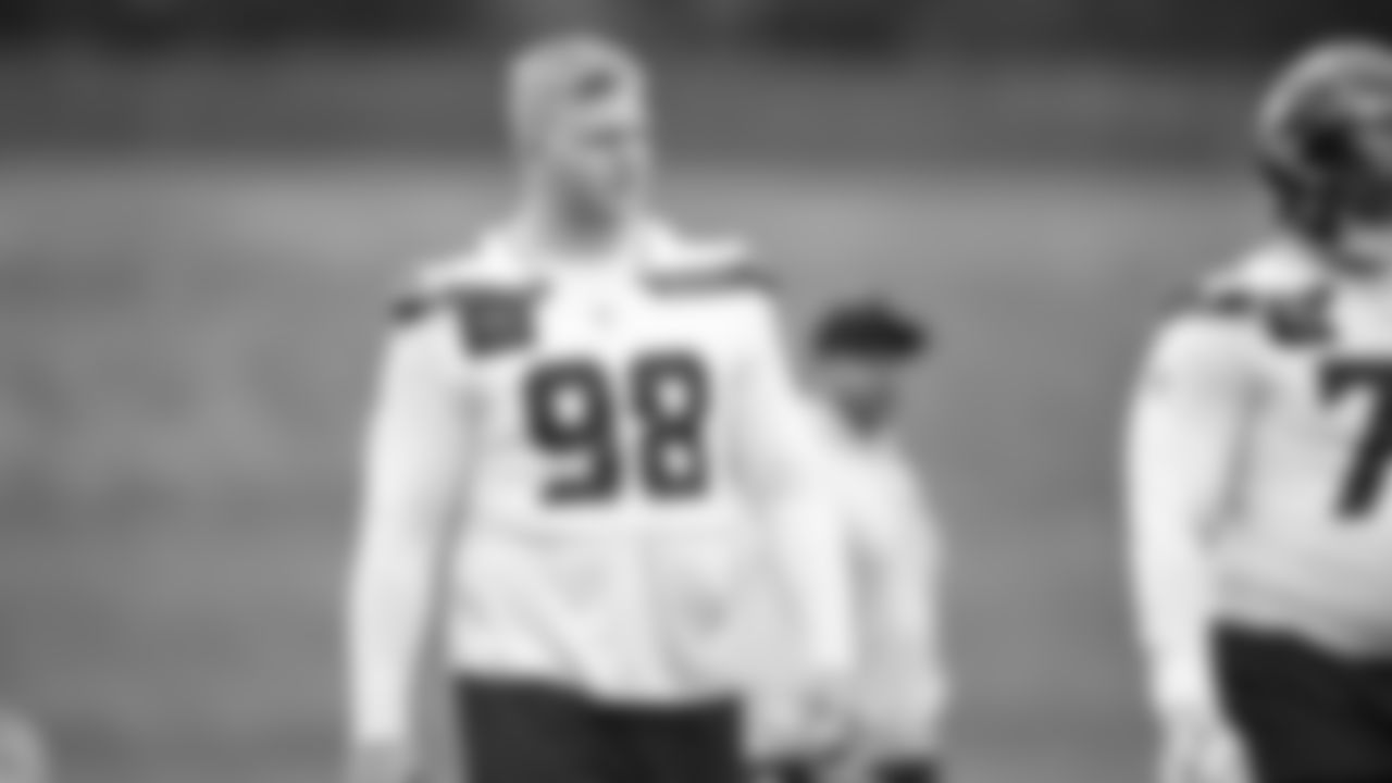 Defensive end Rylie Mills (98) practiced on day two of rookie minicamp on May 3, 2025 at the Virginia Mason Athletic Center.