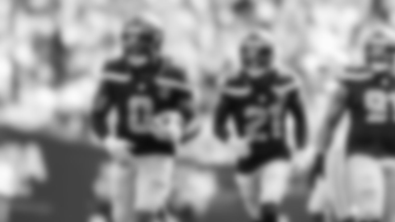 Seahawks defensive end DeMarcus Lawrence (0) vs. the 49ers in Week 1.