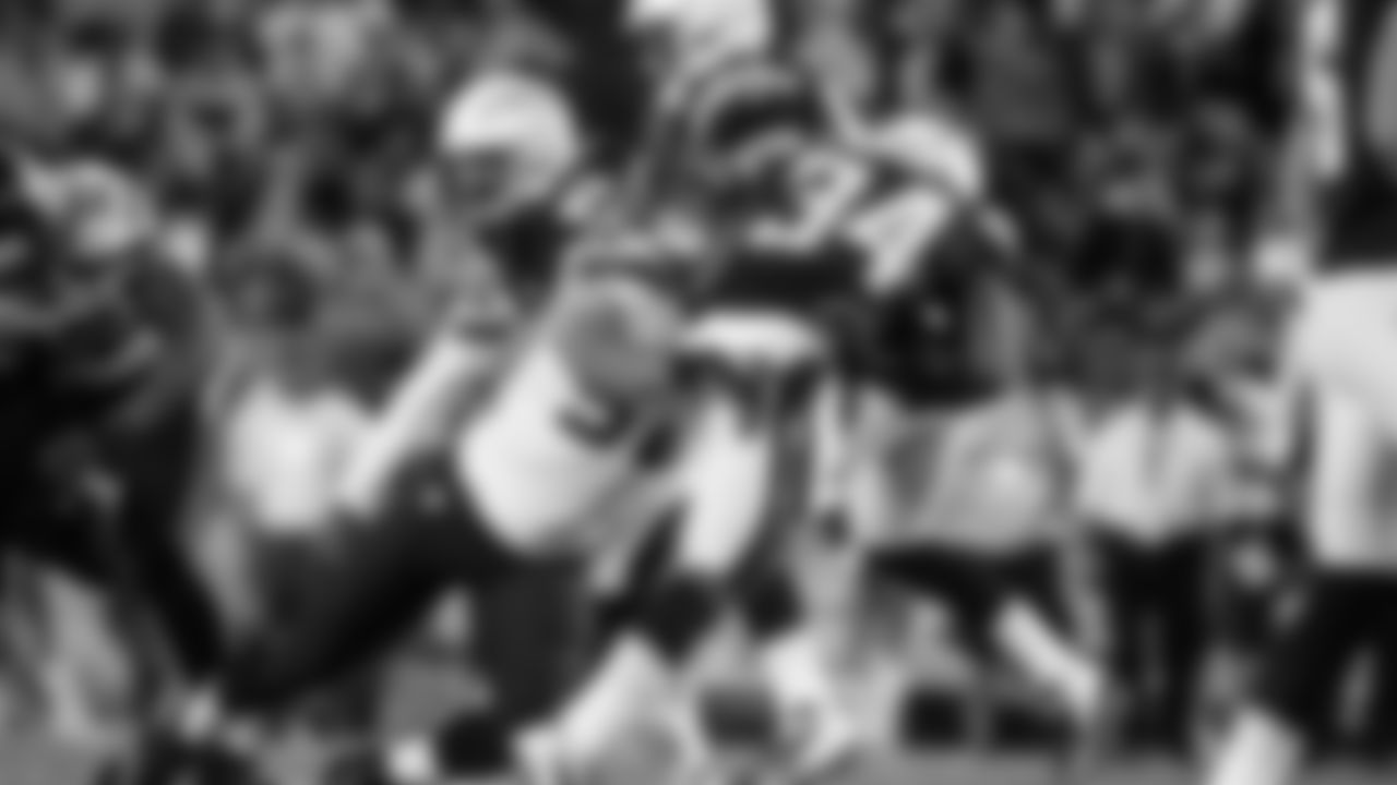 The Seahawks drafted Harding defensive end Ty Powell with the 231st overall pick in the 7th round of the 2013 NFL Draft.