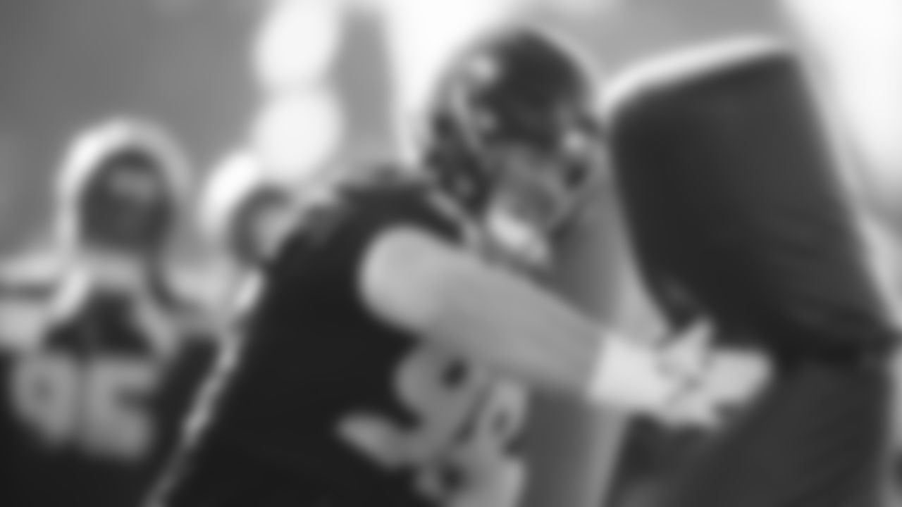 Seahawks defensive tackle Rylie Mills (98) practiced on Wednesday, December 31, 2025 at the Virginia Mason Athletic Center.