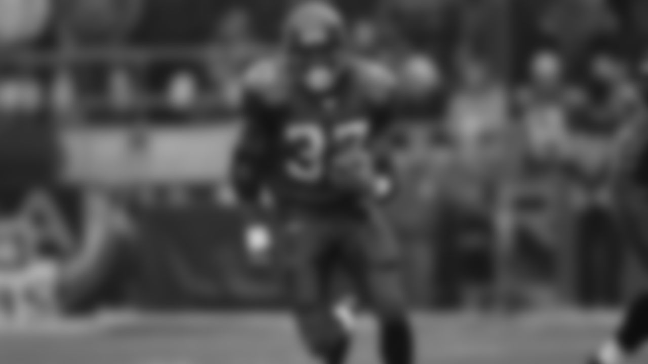 RB Shaun Alexander 2000-2007